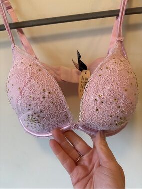 Victoria's Secret Light Pink Lace Push-Up Bra with Gold Accents